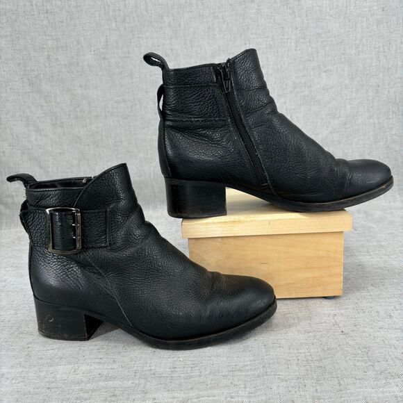 Clarks Mila Charm Boots Black‎ Leather Ankle Bootie Buckle Women’s Size 7 - Picture 1 of 10
